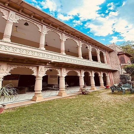 Hotel Karan Villas Kota  Kültér fotó