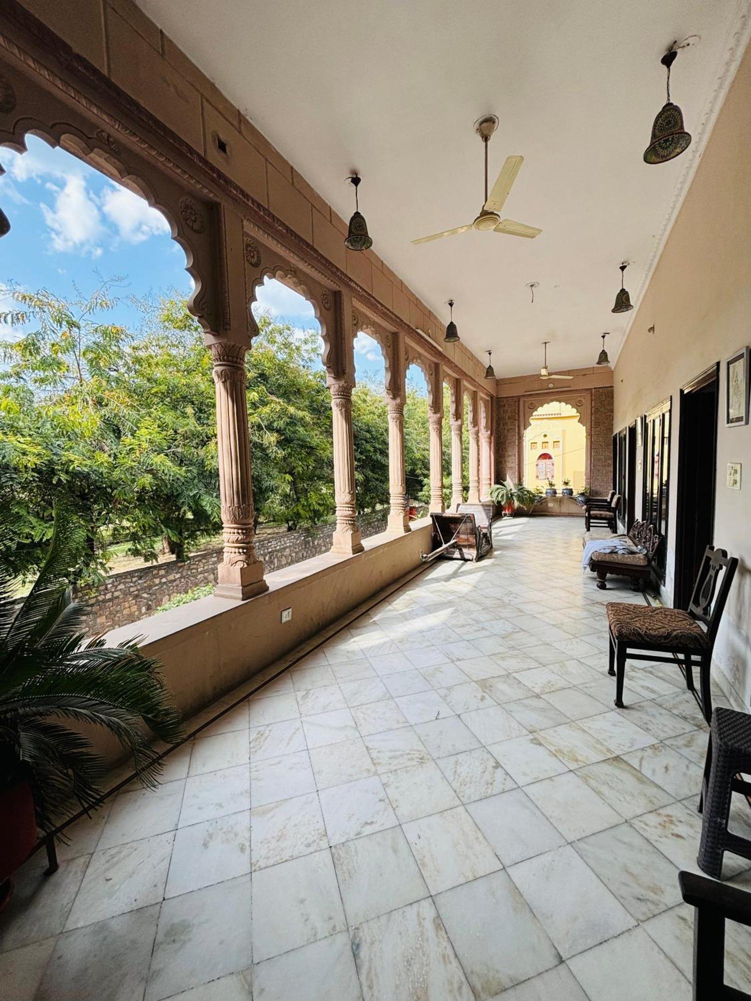 Hotel Karan Villas Kota  Kültér fotó