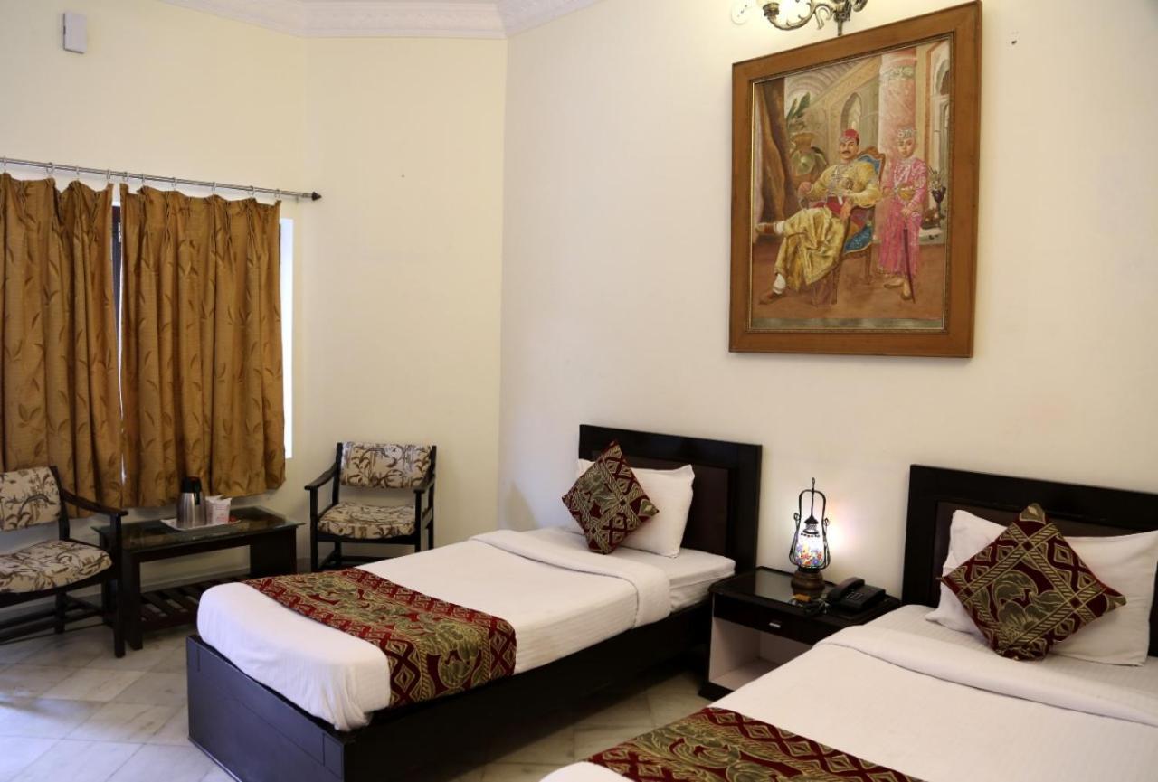 Hotel Karan Villas Kota  Kültér fotó