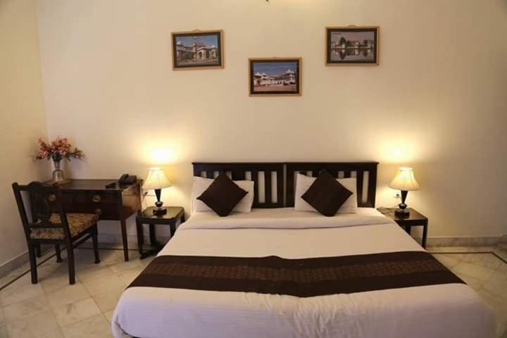 Hotel Karan Villas Kota  Kültér fotó